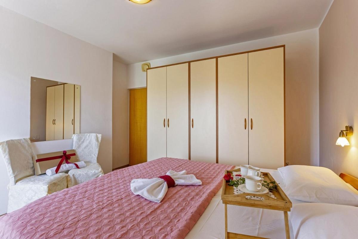 Milka in Medulin * Istrien Hotel Bagian luar foto